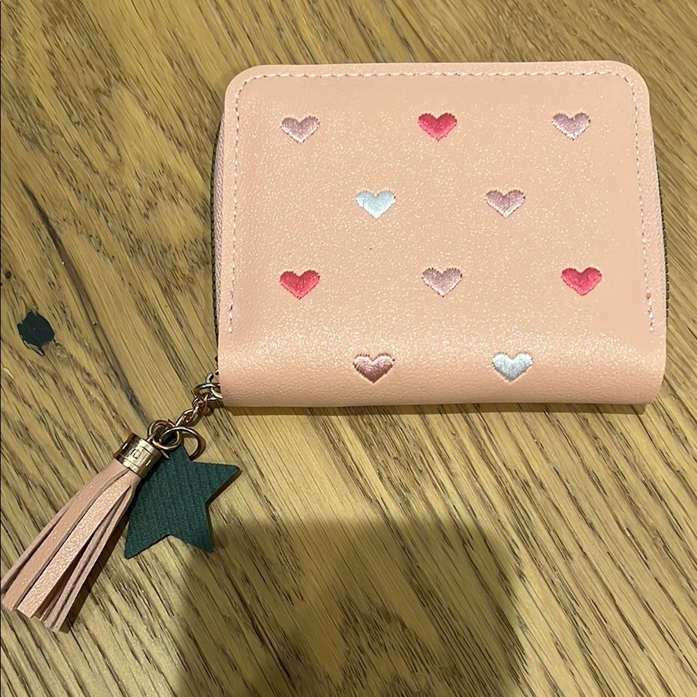 Heart themed bundle with wallet, earrings, ring, stickers and free gift! - Picture 5 of 7
